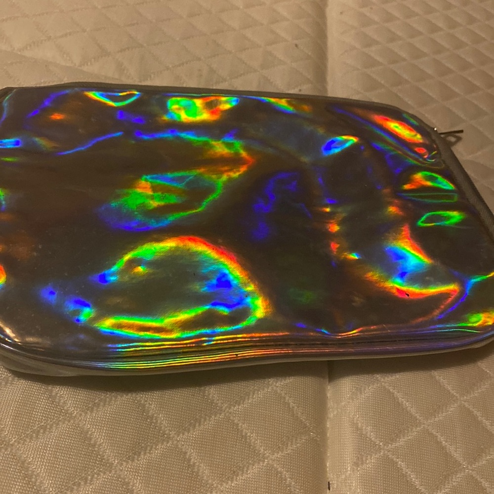 Purse/clinch only used a few times just as good a brand new